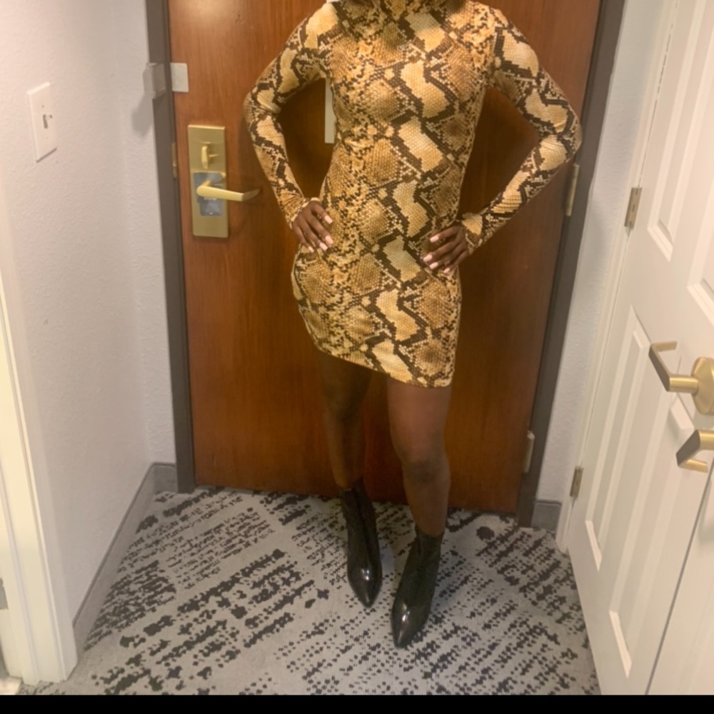 Meet your Posher, Danielle